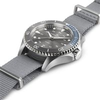 Orologio Hamilton Khaki Navy Scuba Quartz in Acciaio H82211981 - H82211981
